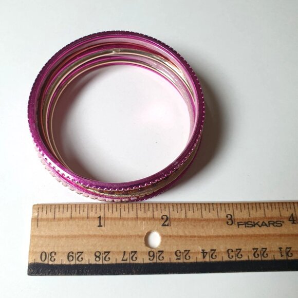 Etched Pink Fuchsia Metal Bangle Bracelets Set of 10 Fashion Costume Barbie Core - Picture 6 of 6